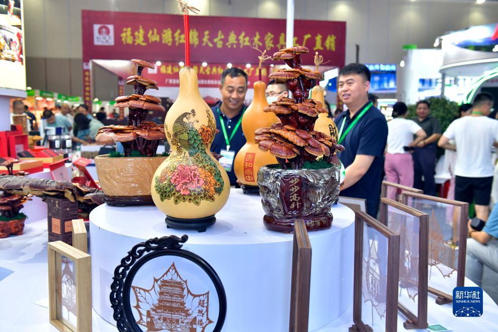 大型的棋牌平台